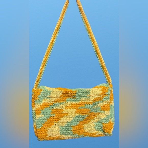 Crocheted blue, orange and cream chevron pattern shoulder bag - Picture 2 of 6